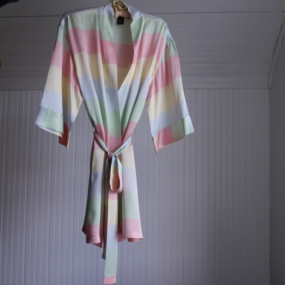 Modern August Silk pastel striped silk wrap robe - Picture 6 of 8